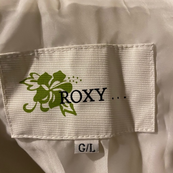 Brand new white Roxy size large woman’s spring fall coat, zippered pockets. - Picture 4 of 4